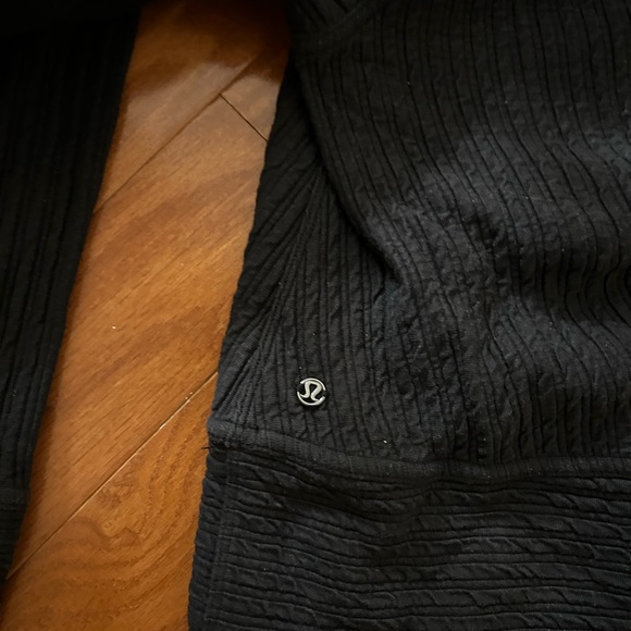 lululemon Retreat Yourself Pullover Black Size Medium/Large - Picture 5 of 5